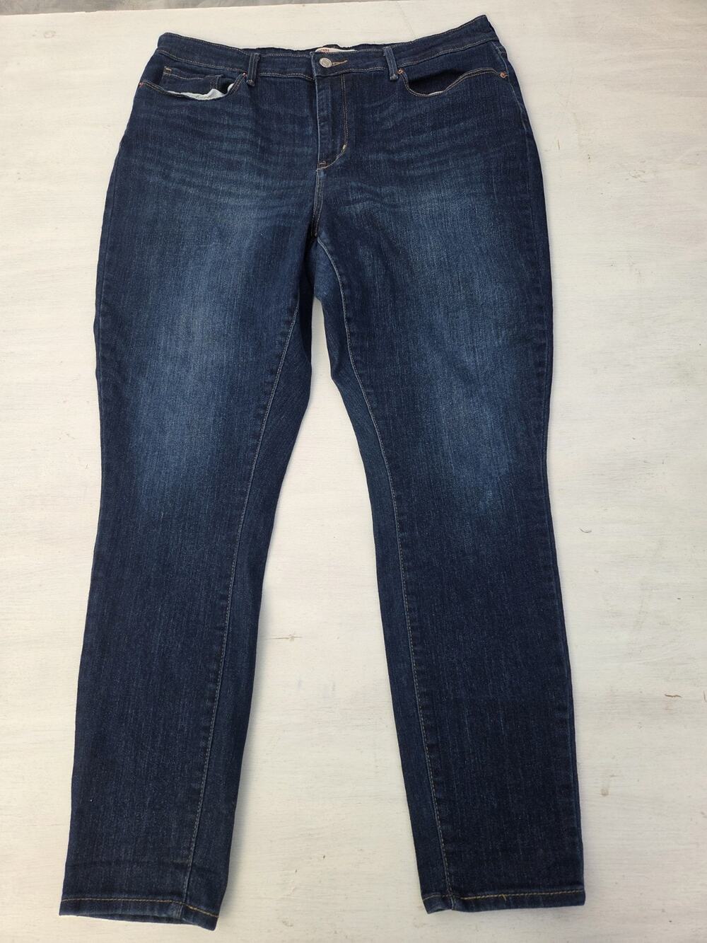 Levi’s Signature High Rise Skinny Jeans Women’s Size 18M Blue Casual Stretch